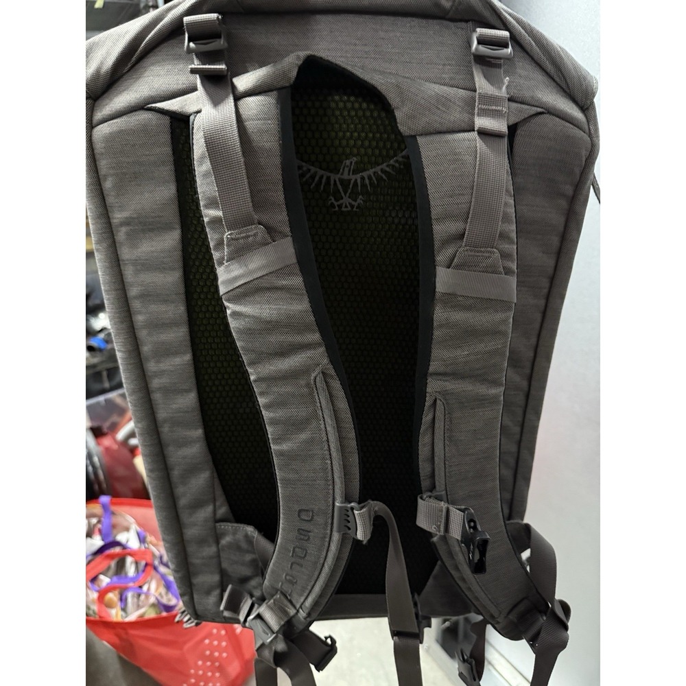 Osprey Pixel Portal Laptop DayPack Bag Backpack Shark Gray - Picture 11 of 12